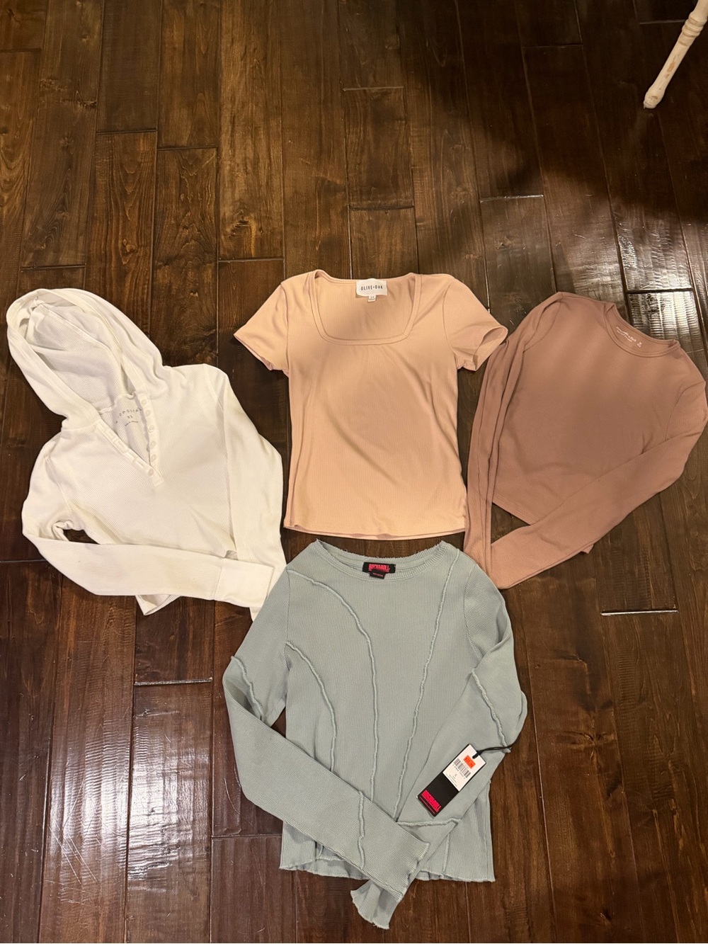 Rock&Roll long sleeve, brand new, Abercrombie, Aeropostale and olive&oak basics